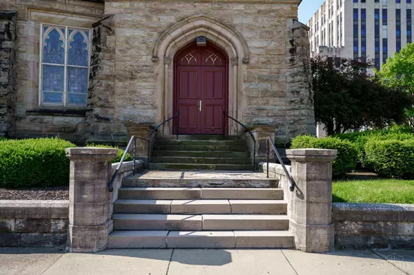 Dayton, OH 45402,138 W First St