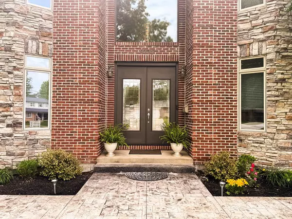 Montgomery, OH 45242,9775 Delray Dr