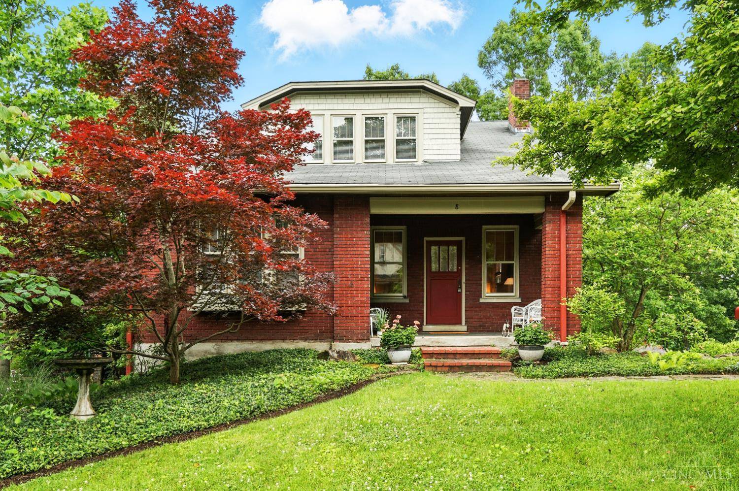 8 E Interwood Pl, Cincinnati, OH 45220