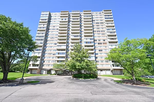 2324 Madison Rd, Cincinnati, OH 45208