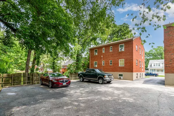 Cincinnati, OH 45230,1545 Sutton Ave