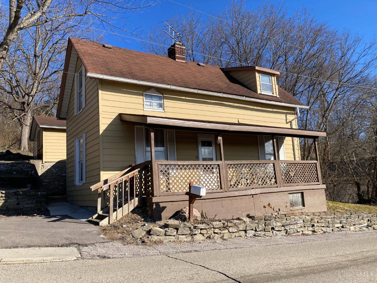 22 Skidmore Ave, Cleves, OH 45002