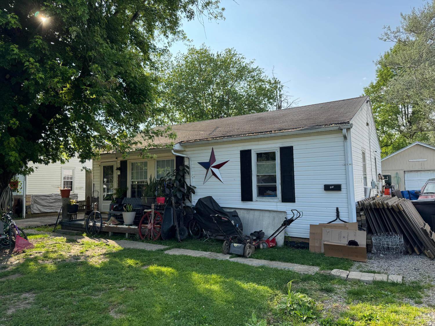 585 Florence Ave, Sabina, OH 45169