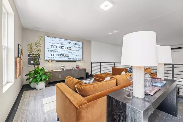 Cincinnati, OH 45209,4477 Thirty Fourth Ave #10