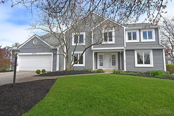 9834 Chimney Sweep Ln, Blue Ash, OH 45241