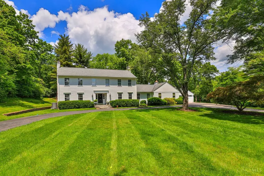 8080 Indian Hill Rd, Indian Hill, OH 45243