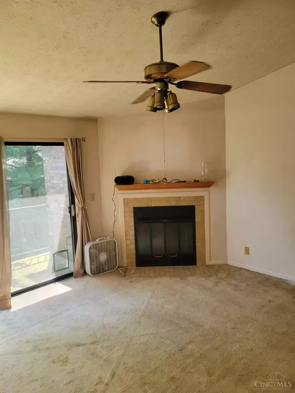 North College Hill, OH 45231,1544 W Galbraith Rd #211