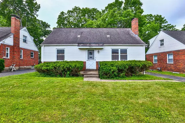 7807 Dee St, Madeira, OH 45243