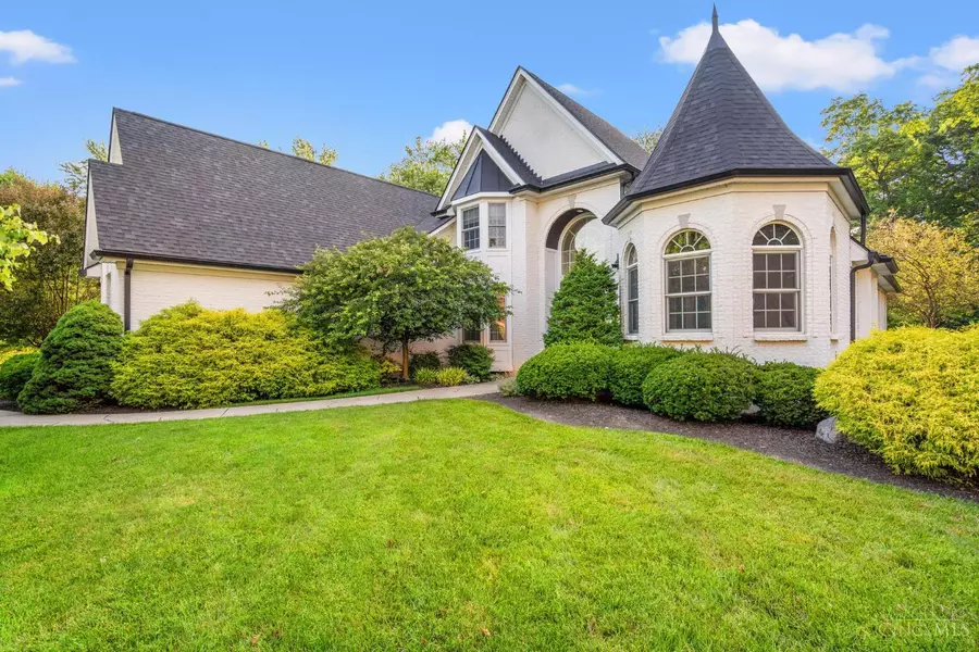 6450 Cooper Rd, Montgomery, OH 45242