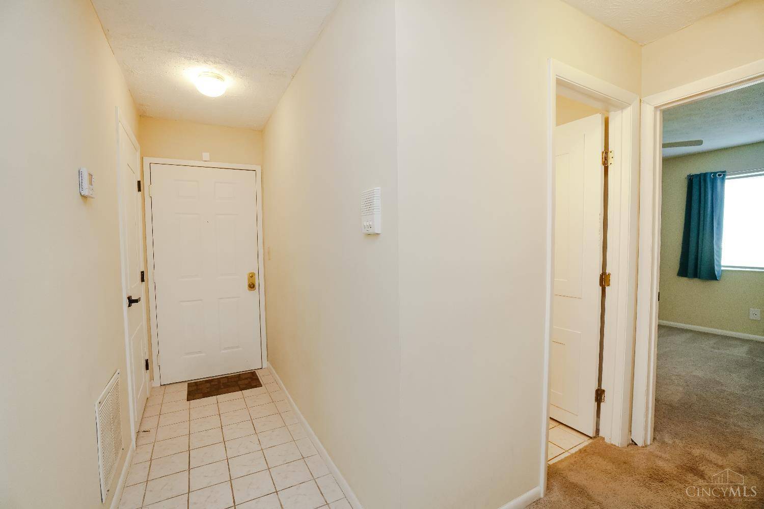 West Chester, OH 45069,8919 Eagleview Dr #1