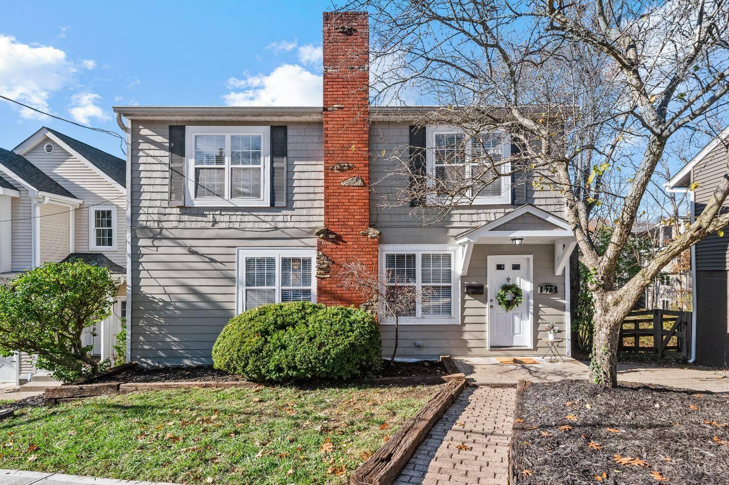 573 Hoge St, Cincinnati, OH 45226