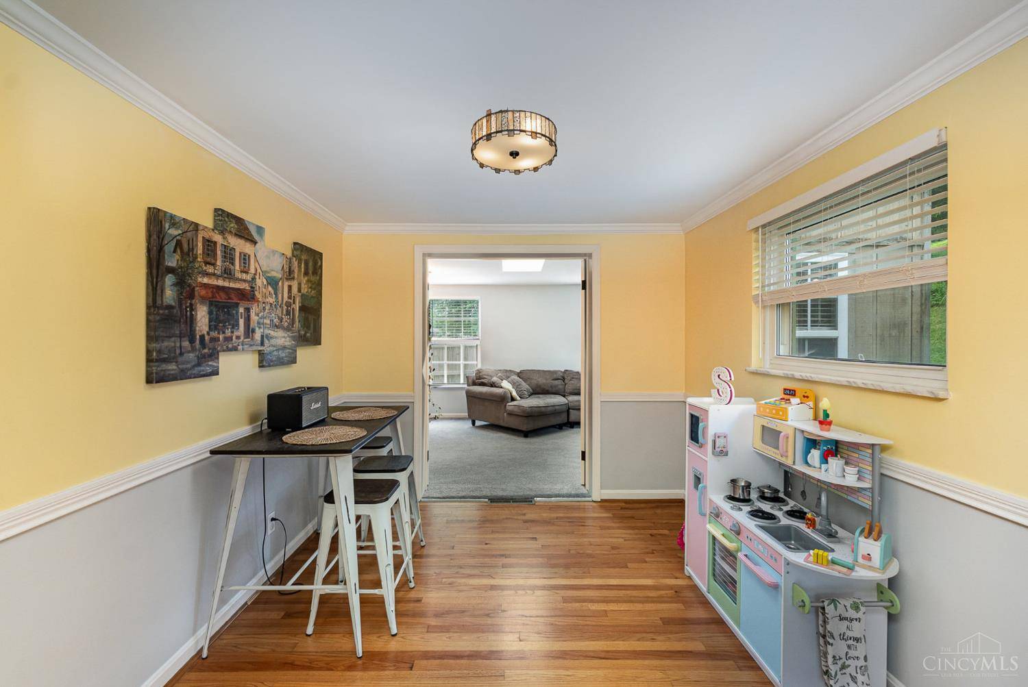 Batavia, OH 45103,115 W Charles St