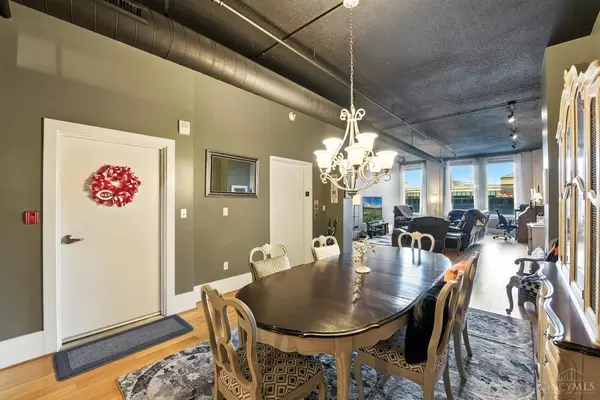 Cincinnati, OH 45202,18 E Fourth St #401