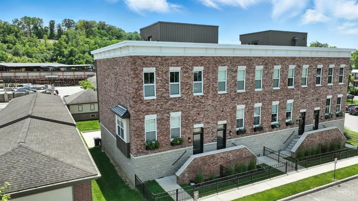 Loveland, OH 45140,126 Broadway St