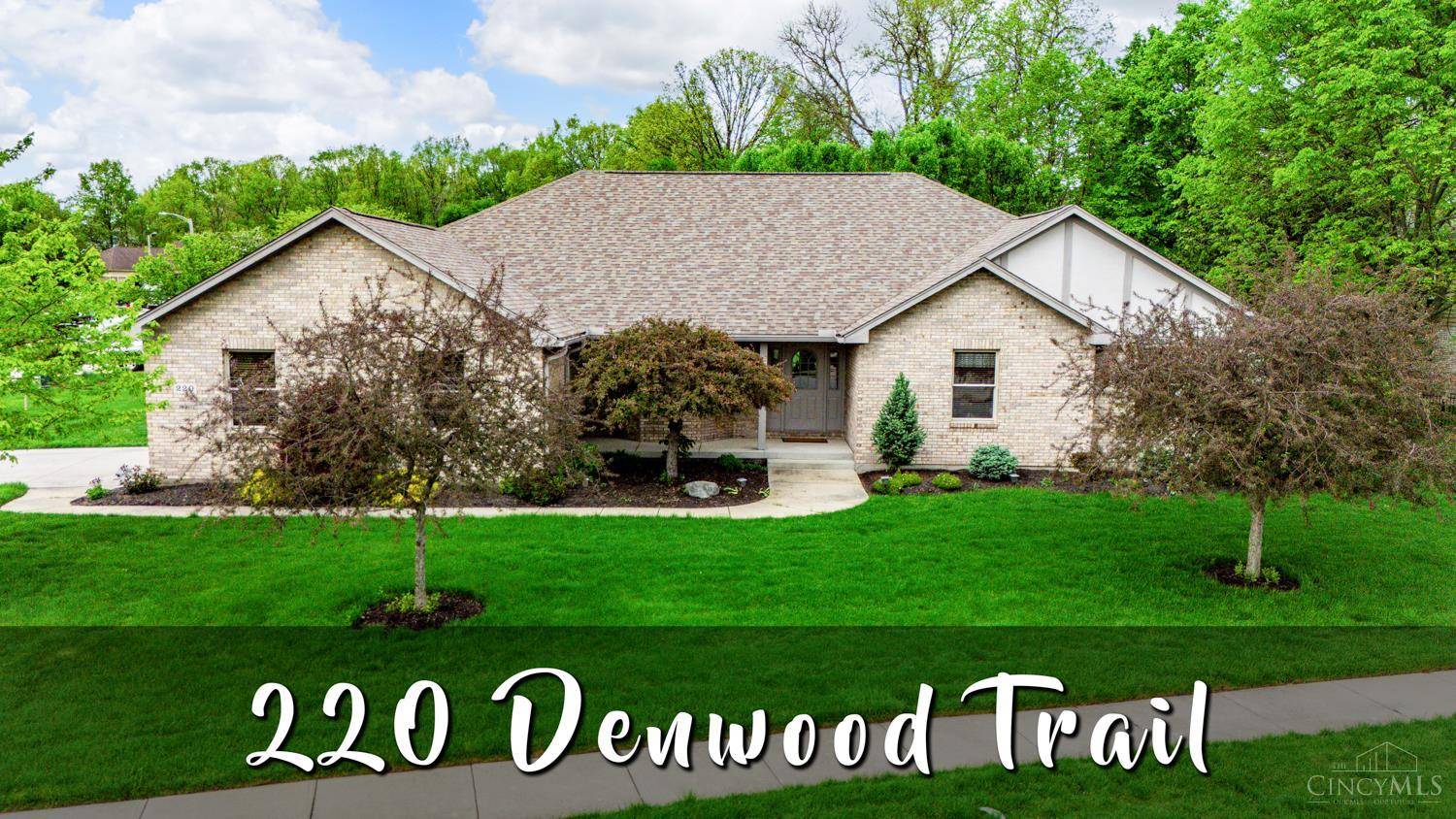 220 Denwood Trl, Englewood, OH 45315