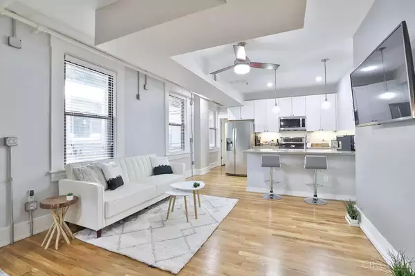 Cincinnati, OH 45202,1407 Vine St #303