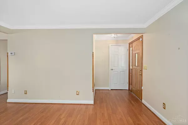 Mariemont, OH 45227,3915 Petoskey Ave