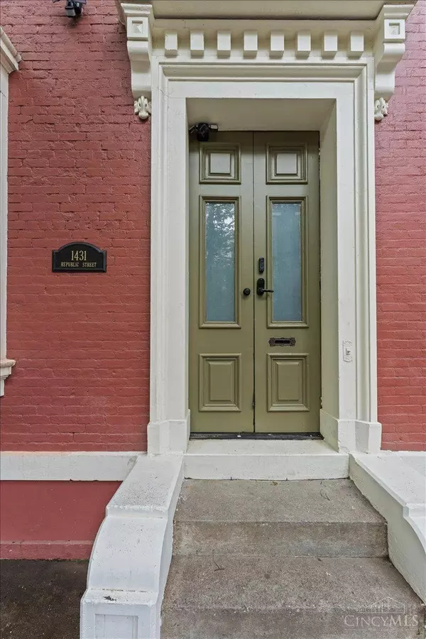 Cincinnati, OH 45202,1431 Republic St #2