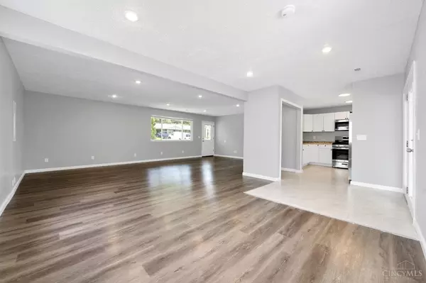 Delhi Twp, OH 45238,279 Kinsman Ct
