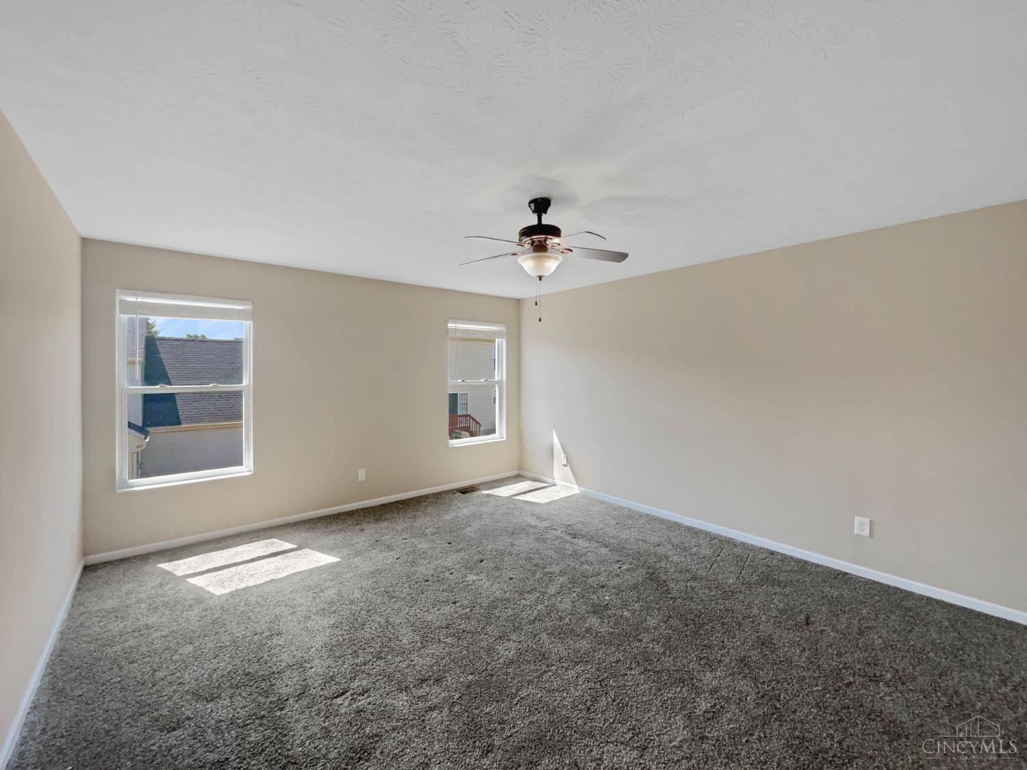 Hamilton, OH 45011,7687 Sycamore Woods Ln