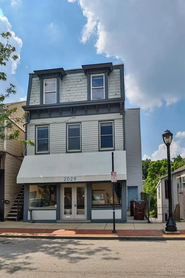 Cincinnati, OH 45208,2029 Madison Rd