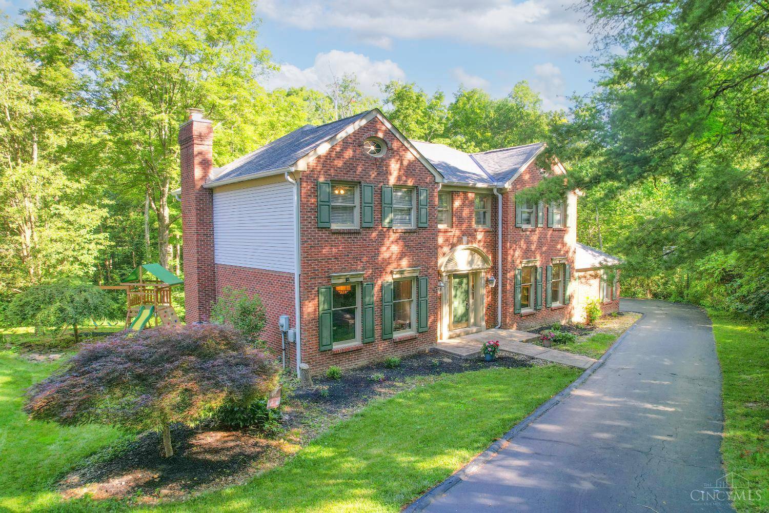 7029 Stonington Rd, Anderson Twp, OH 45230
