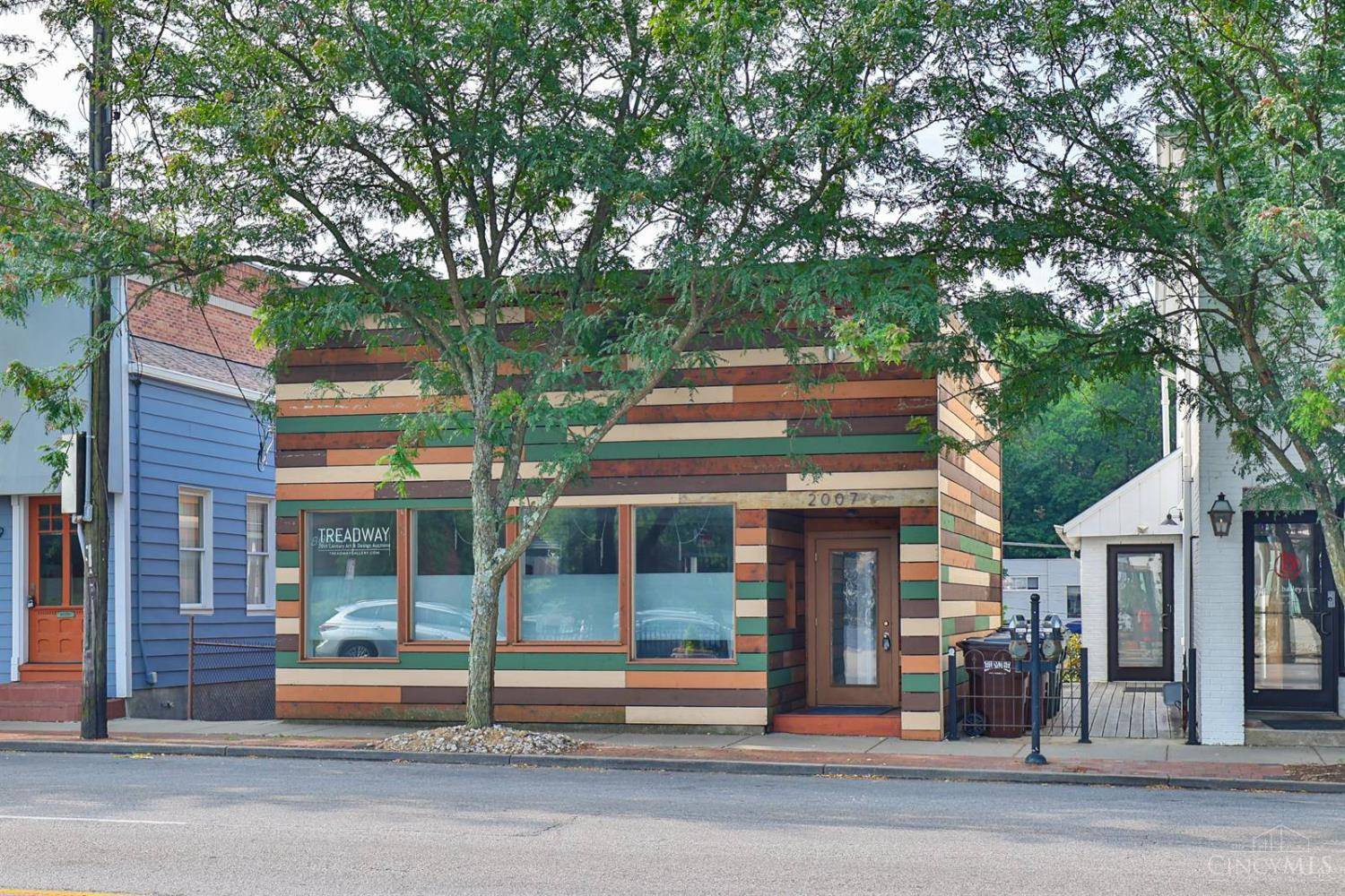2007 Madison Rd, Cincinnati, OH 45208
