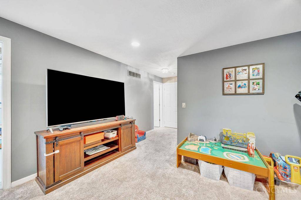 Colerain Twp, OH 45251,8798 Beckys Ridge Dr