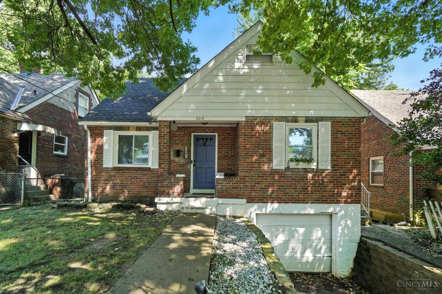 6016 Mayflower Ave, Golf Manor, OH 45237