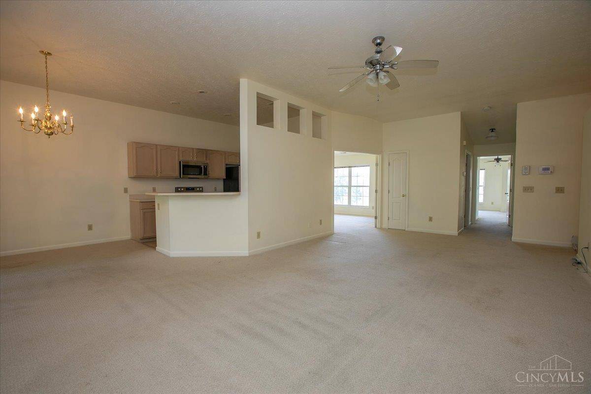Springfield Twp., OH 45231,810 Southmeadow Cir #302