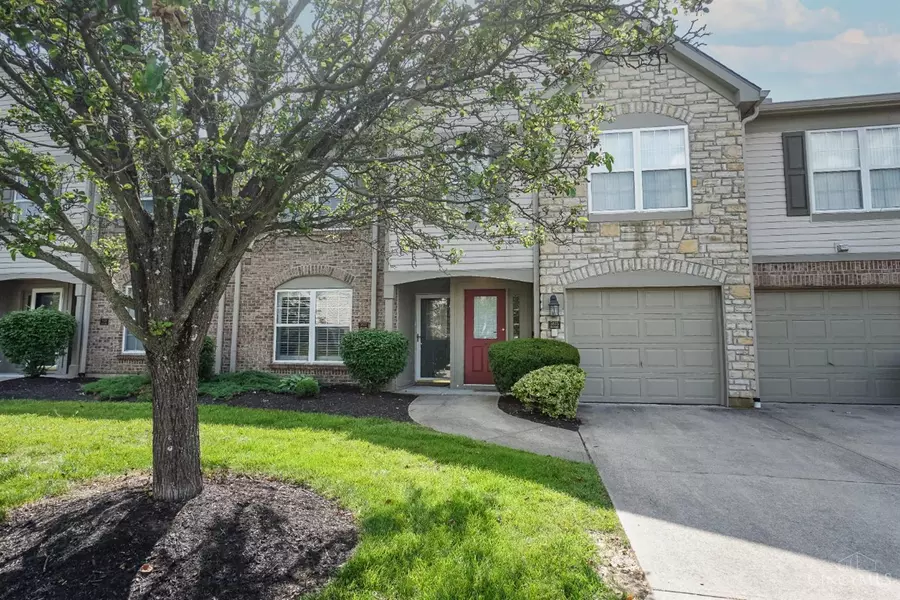 5837 Southwater Dr, Mason, OH 45040