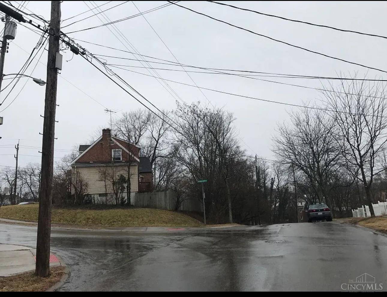 Cincinnati, OH 45205,1663 Atson Ln