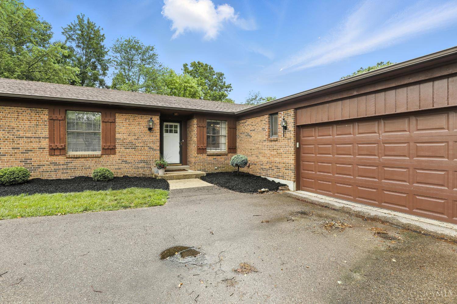 West Chester, OH 45241,7061 Butterwood Dr