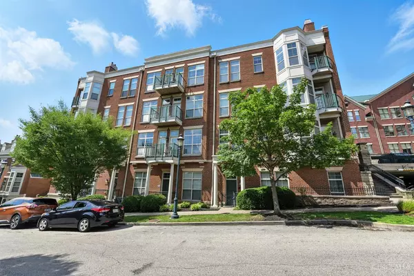 Cincinnati, OH 45219,252 Stetson St #403