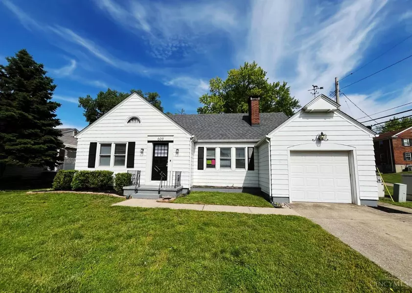 609 Gladys Dr, Middletown, OH 45044