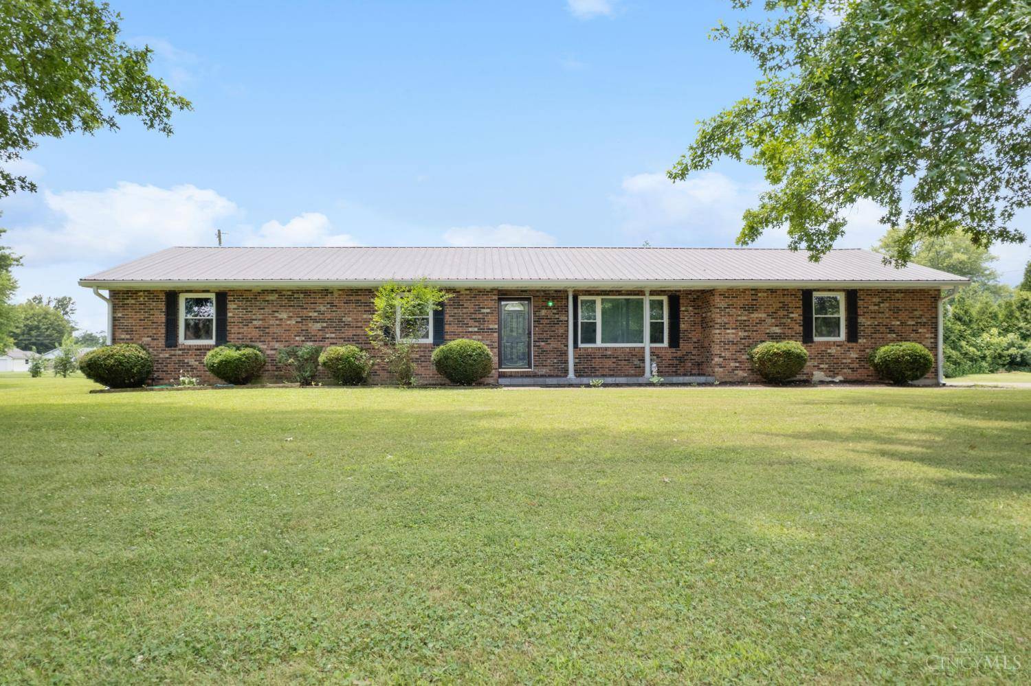 875 Valley Vista Dr, Manchester Twp, OH 45144