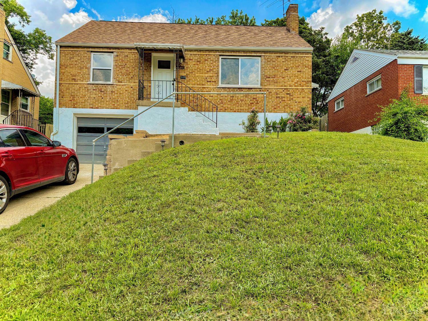 5424 Delhi Rd, Delhi Twp, OH 45238