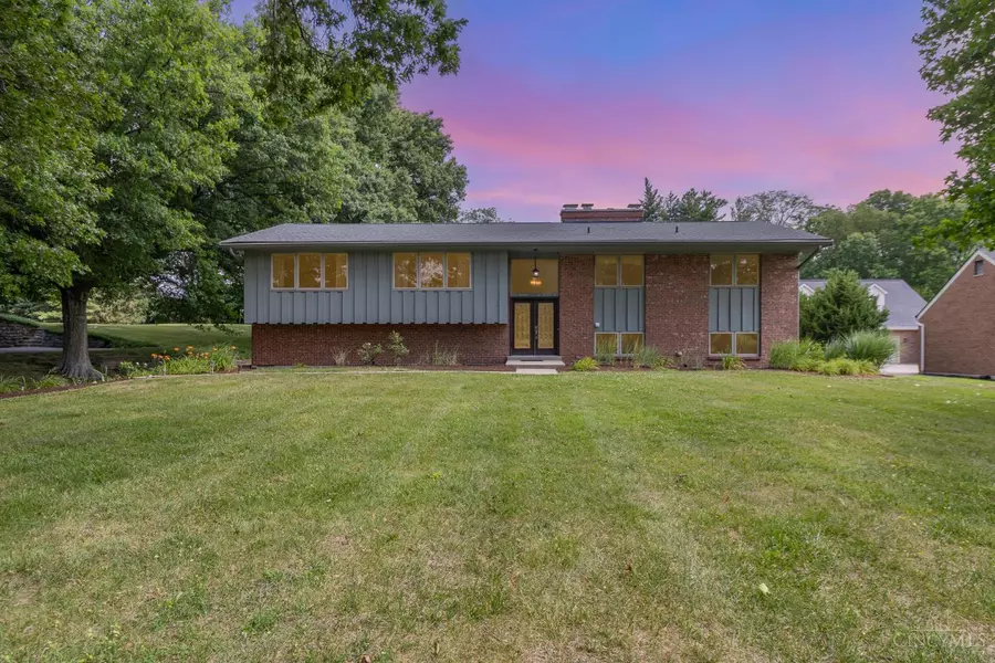 5394 Palisades Dr, Delhi Twp, OH 45238