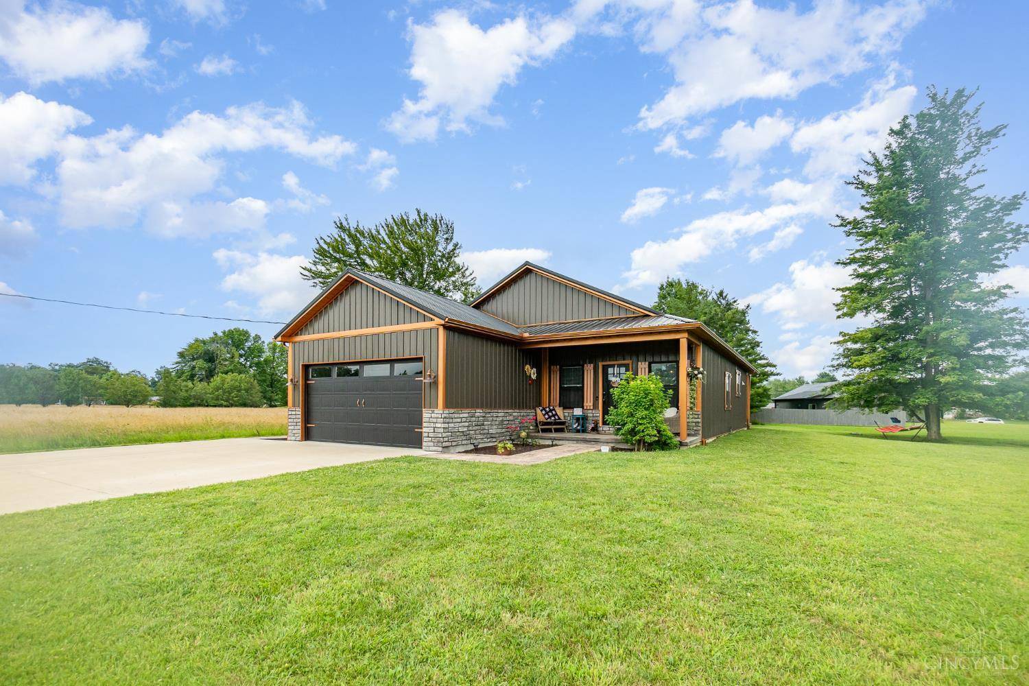 2007 Iriquois Dr, Franklin Twp, OH 45171