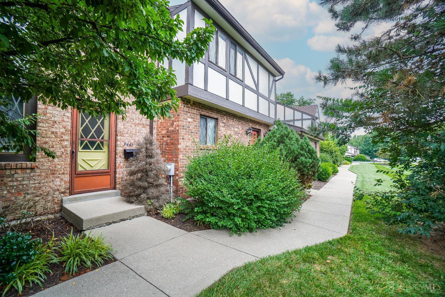 Cincinnati, OH 45251,9446 Haddington Ct #200