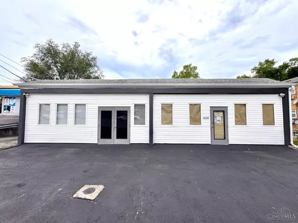 8227 Daly Rd, Cincinnati, OH 45231