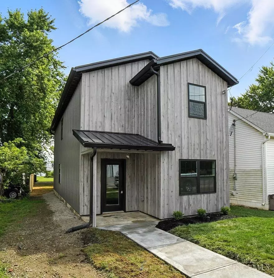 Sabina, OH 45169,152 N College St