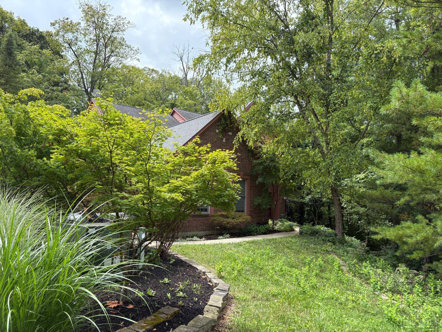 709 Deer Trail Ct, Miami Twp, OH 45140