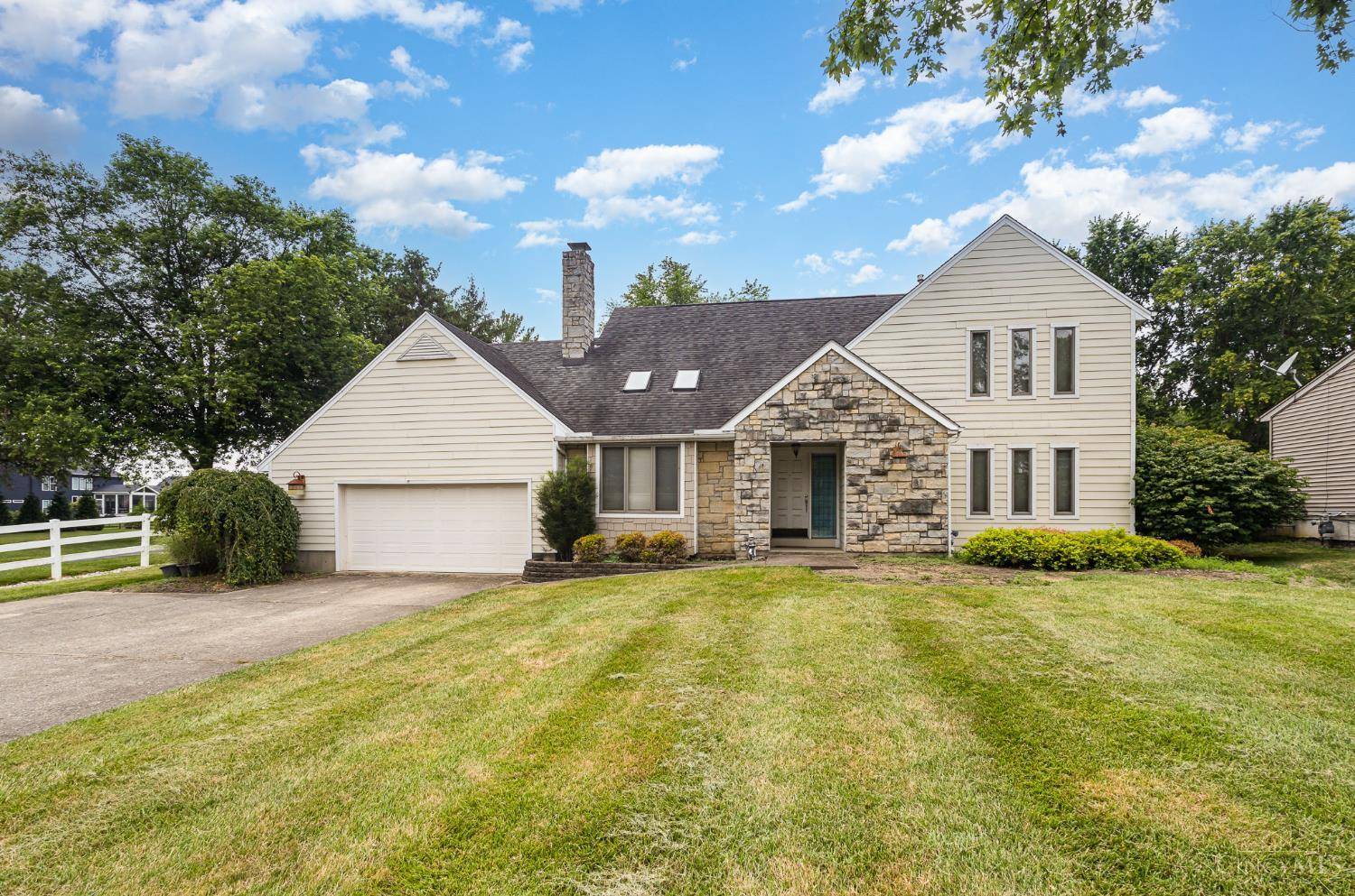 9787 Snider Rd, Mason, OH 45040