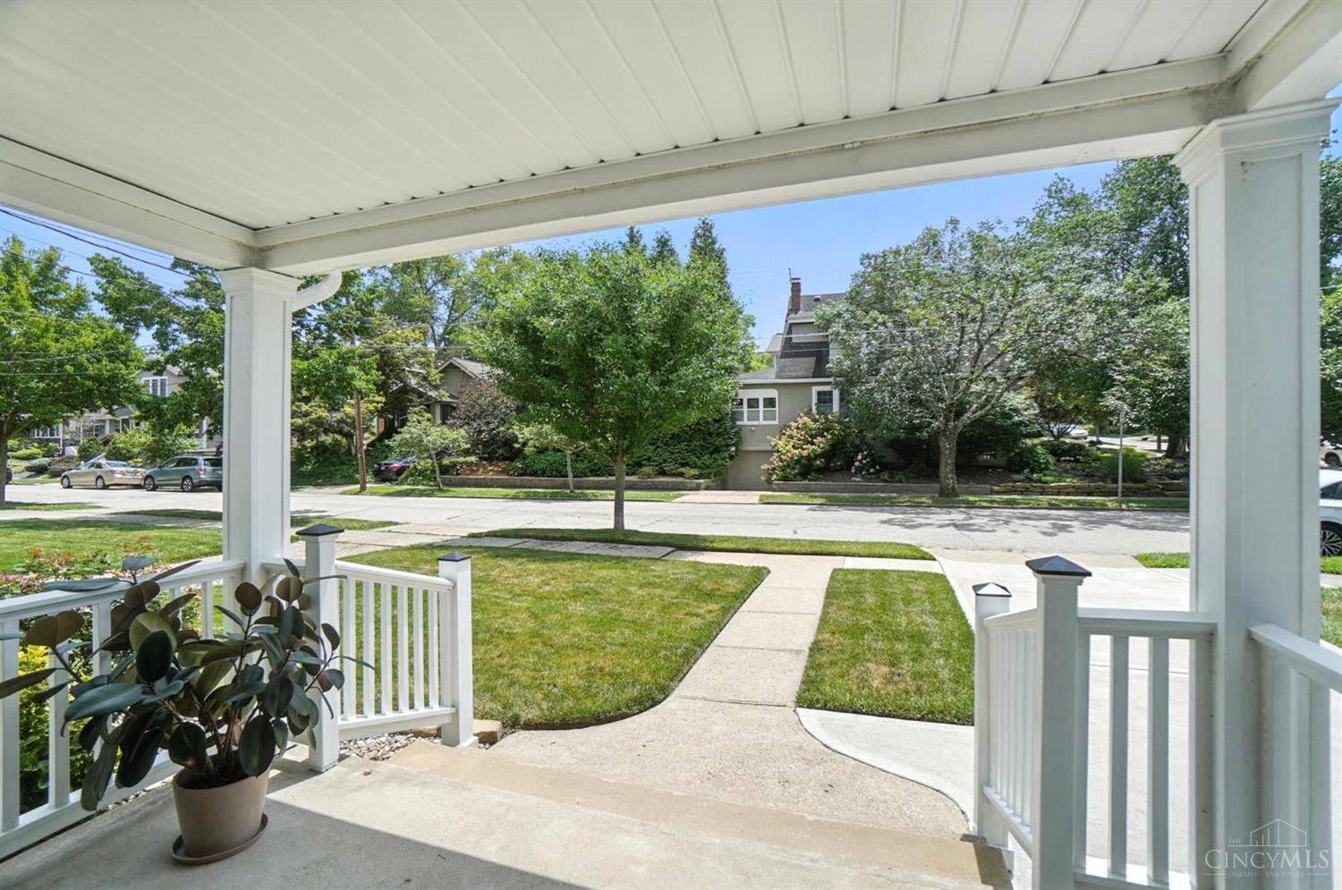 Cincinnati, OH 45208,3504 Saybrook Ave