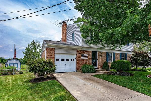 9949 Grasscreek Ct, Colerain Twp, OH 45231