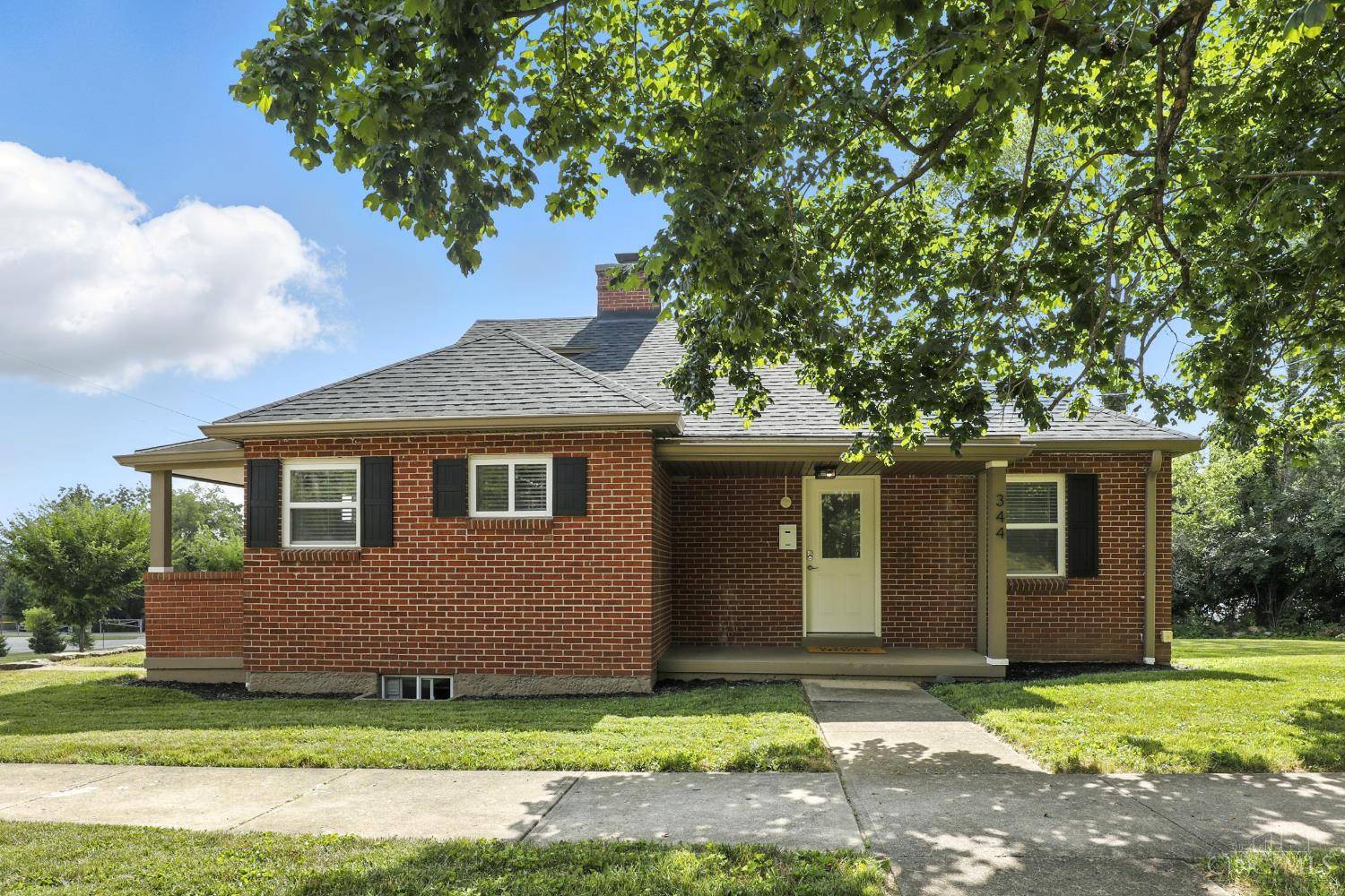 344 N Locust St, Oxford, OH 45056