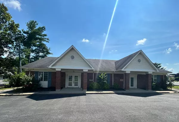 Hillsboro, OH 45133,902 N High St