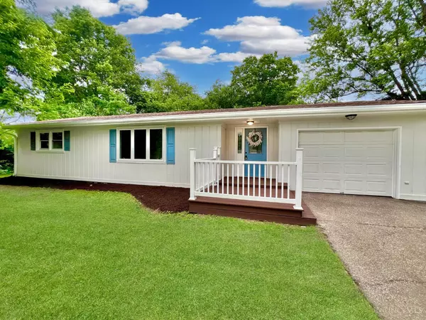 176 Lakeview Dr, Monroe, OH 45044