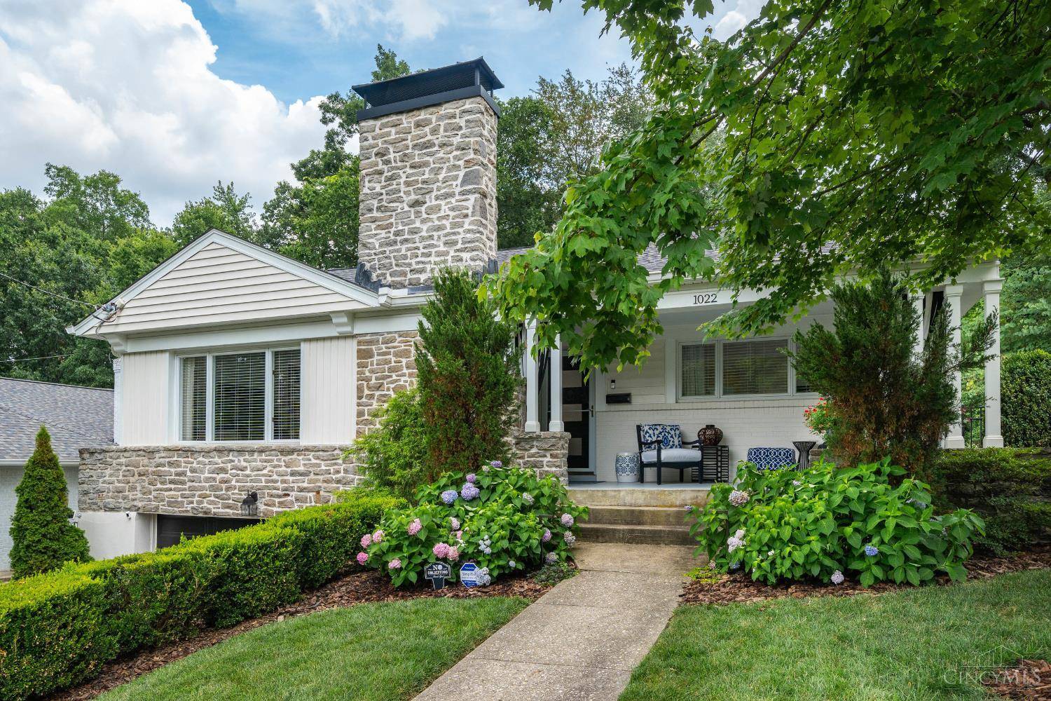 1022 Urbancrest Pl, Cincinnati, OH 45226